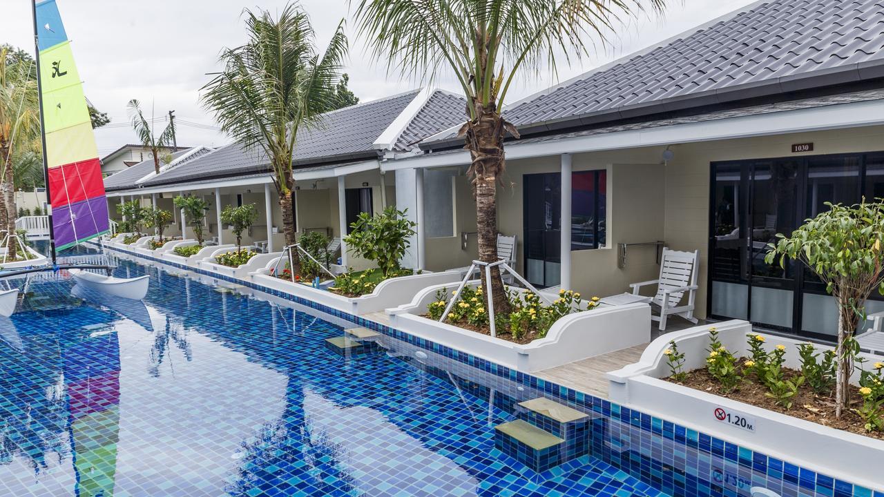 Tuana Hotels Brook Pool Access Chalong Exterior photo